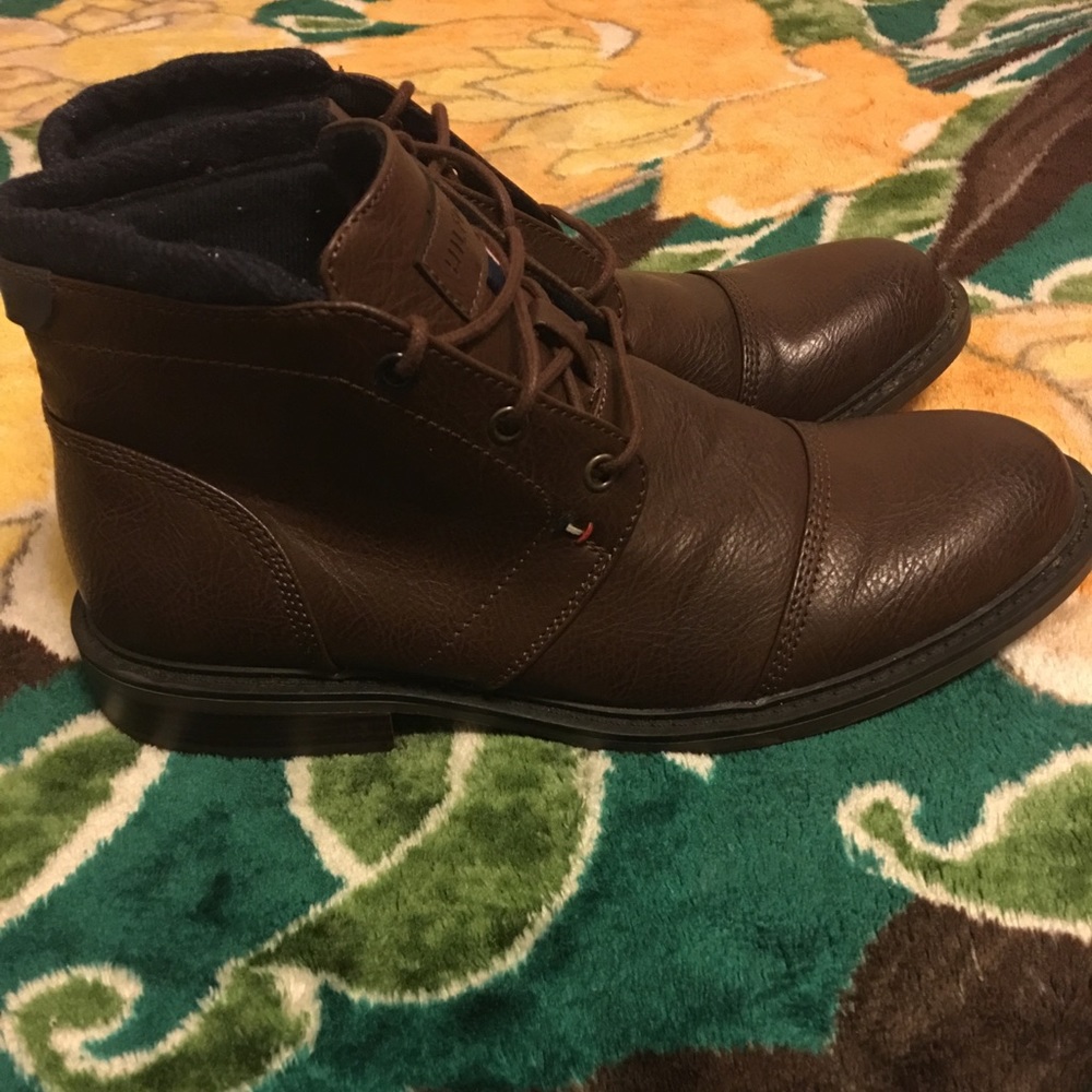 Tommy Hilfiger Santiago Mid Chukka Boot